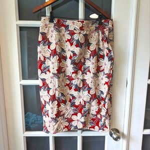 Ripskirt medium length 3 with pockets!